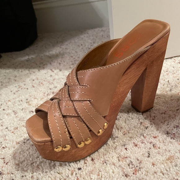 Michael Kors Platform Slides - Picture 5 of 12